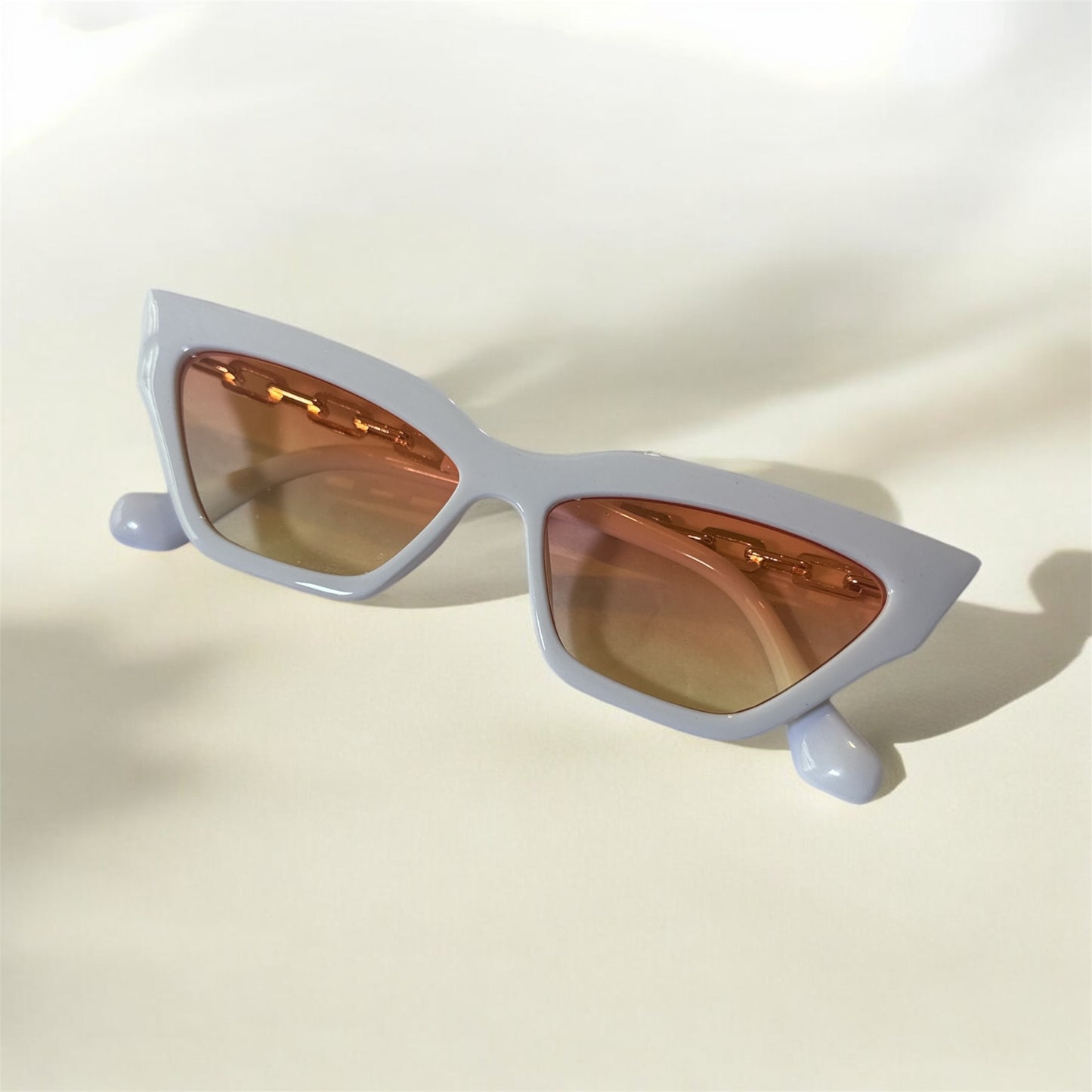 Aura White