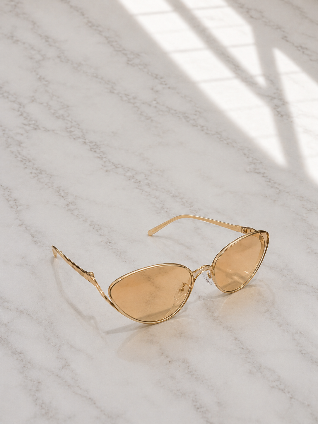 Izel Gold & Light Brown Lenses